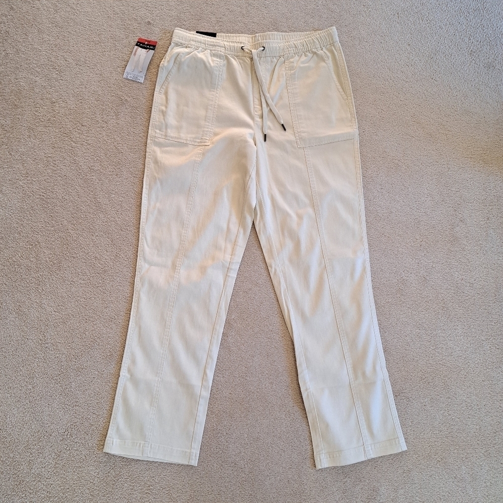 NWT Tahari Pants Pull On Straight Leg Pants Elastic Waist Size Medium Cream